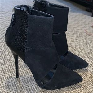 Steven madden bootie pump